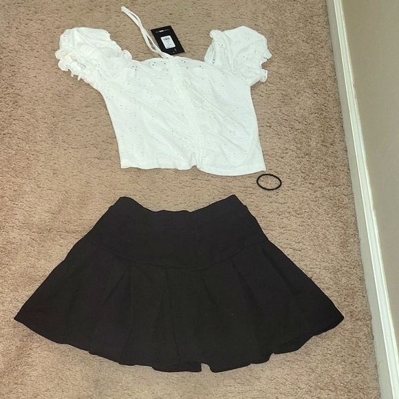 Fashion nova pleated skort & ruffle top - Picture 1 of 4